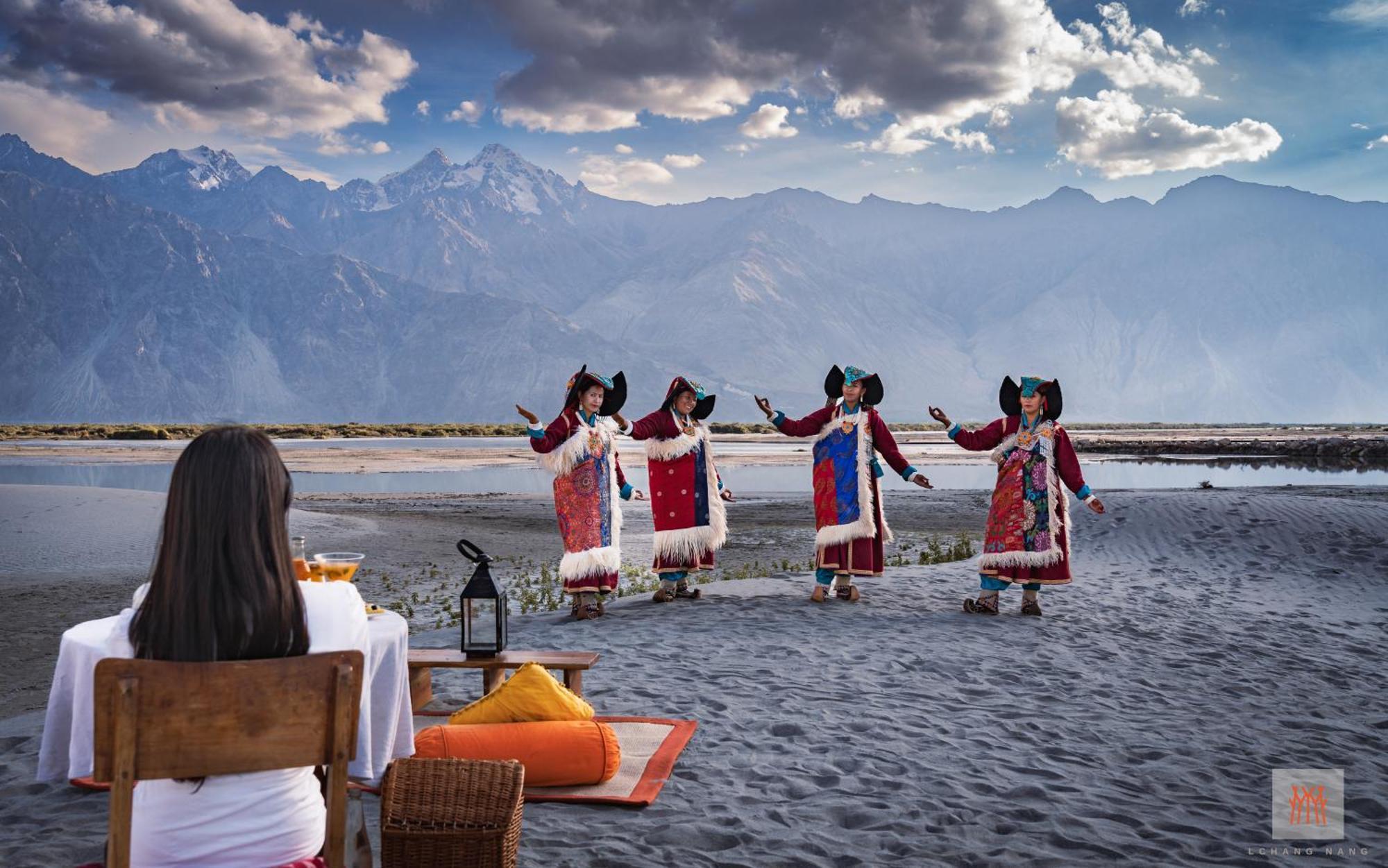 Отель Lchang Nang Retreat-The House Of Trees-Nubra Valley Sumur Экстерьер фото